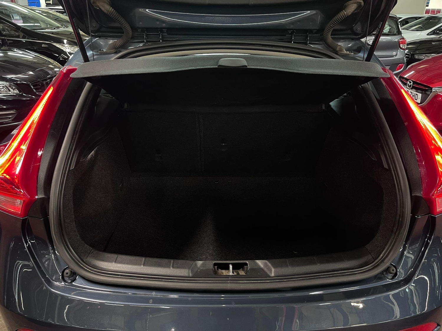 Used Volvo V40 2017 for sale - 77254025: Photo 13