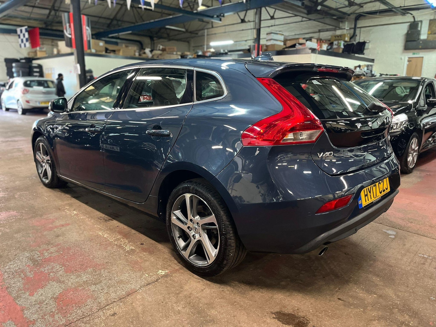Used Volvo V40 2017 for sale - 77254025: Photo 4