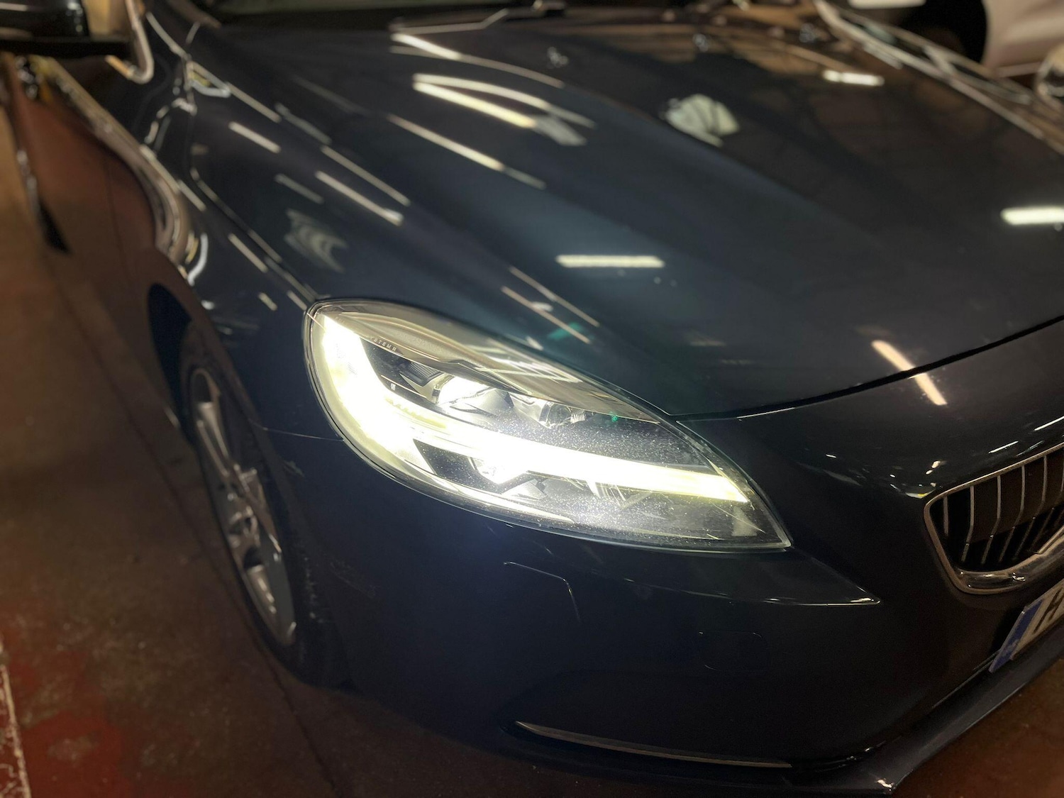 Used Volvo V40 2017 for sale - 77254025: Photo 9