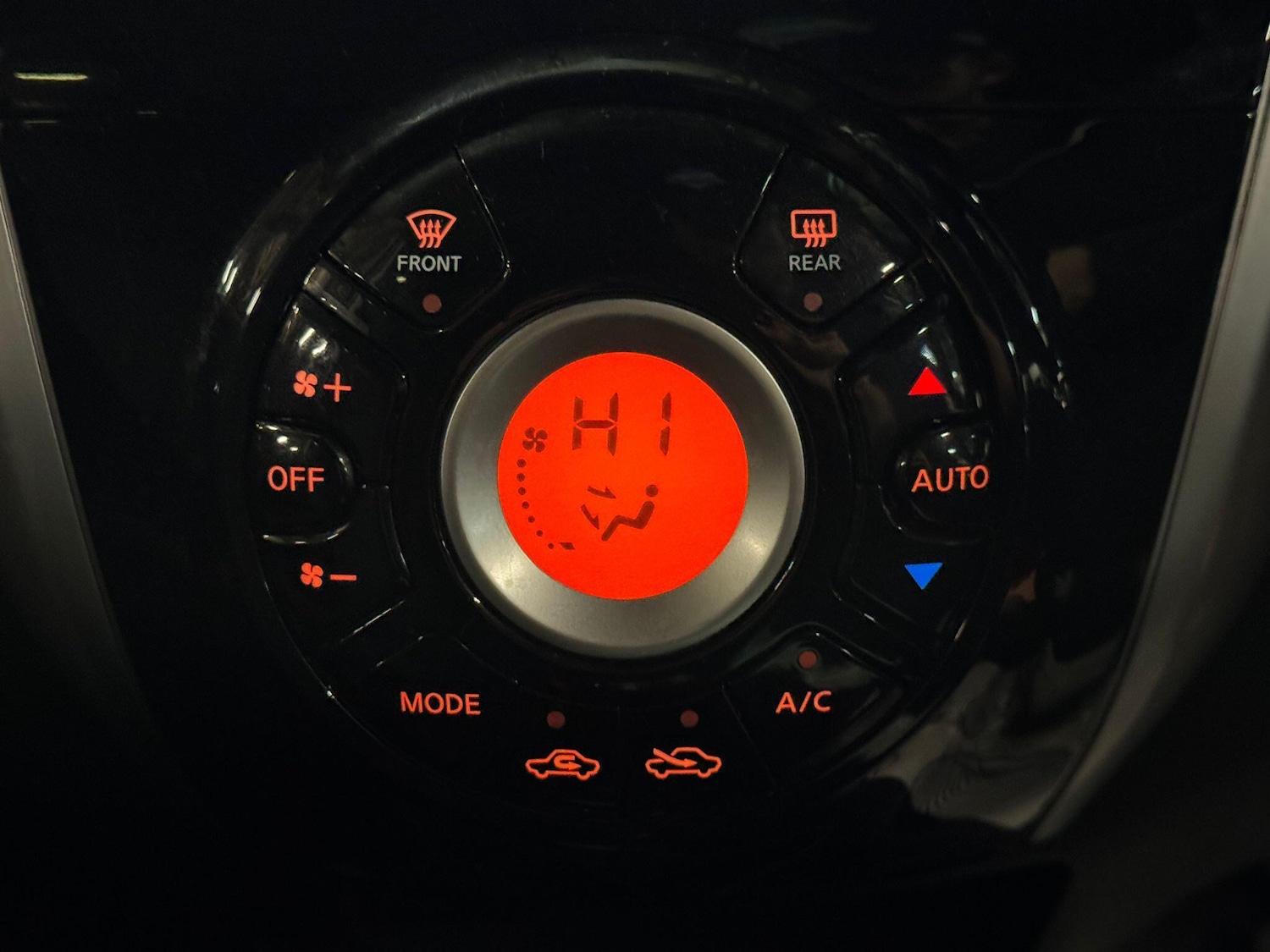 Used Nissan Note 2015 for sale - 76865440: Photo 33