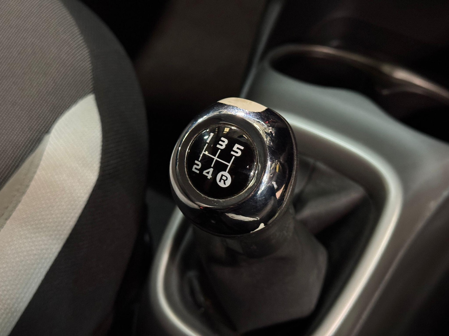 Used Toyota AYGO 2016 for sale - 77939341: Photo 30