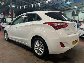Used Hyundai i30 2013 for sale - 77524844: Photo
