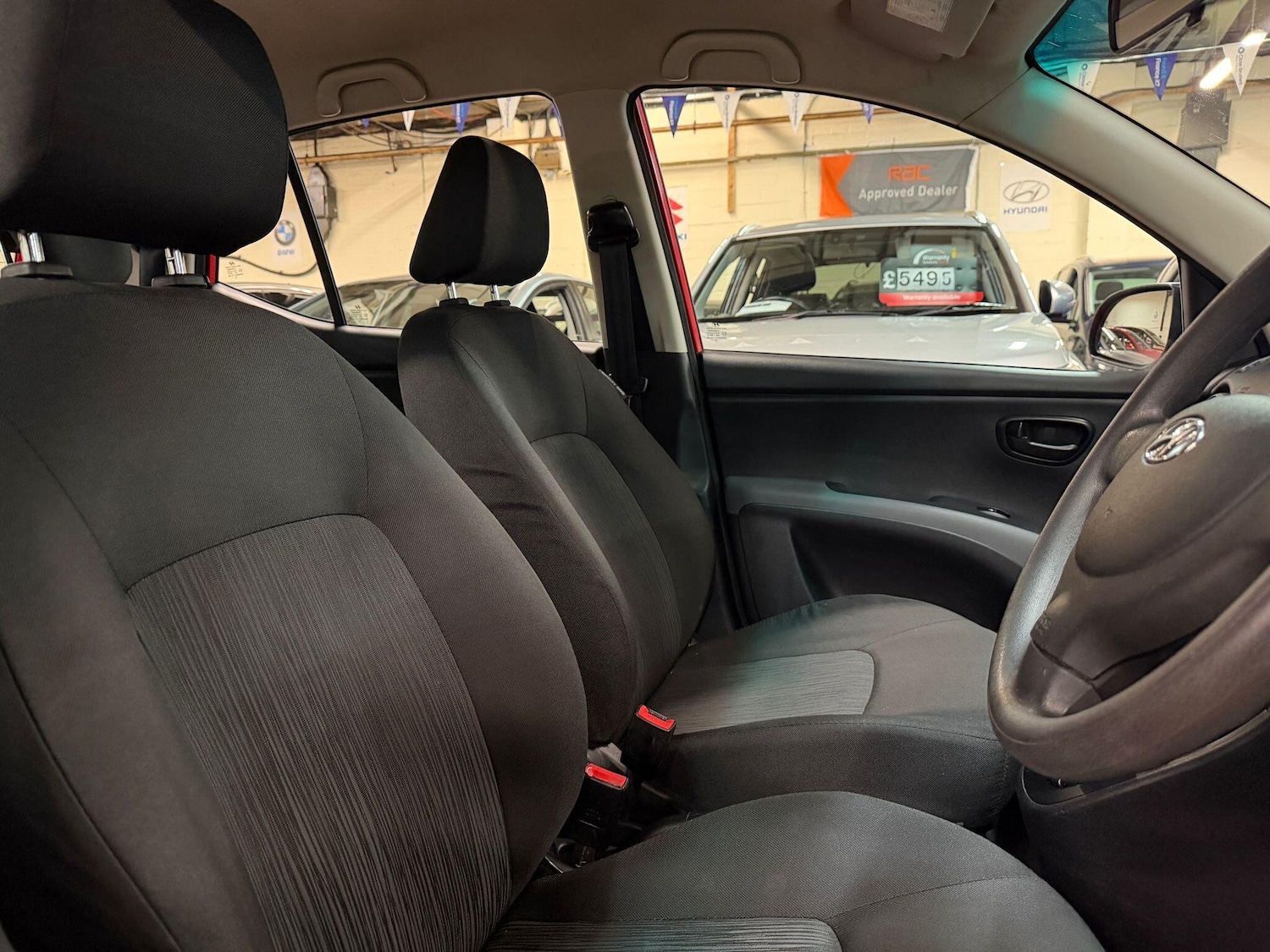 Used Hyundai i10 2012 for sale - 76370827: Photo 10