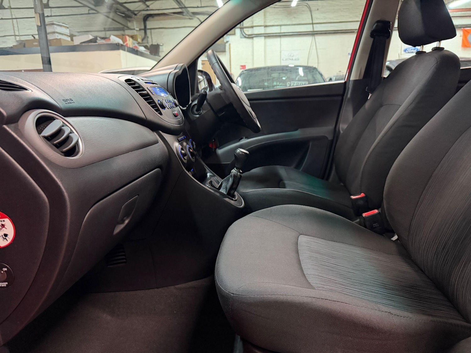 Used Hyundai i10 2012 for sale - 76370827: Photo 11