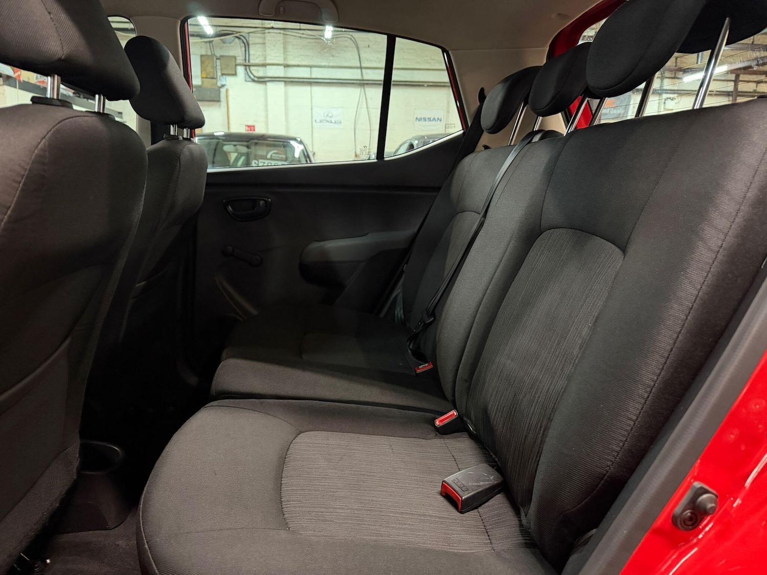Used Hyundai i10 2012 for sale - 76370827: Photo 17