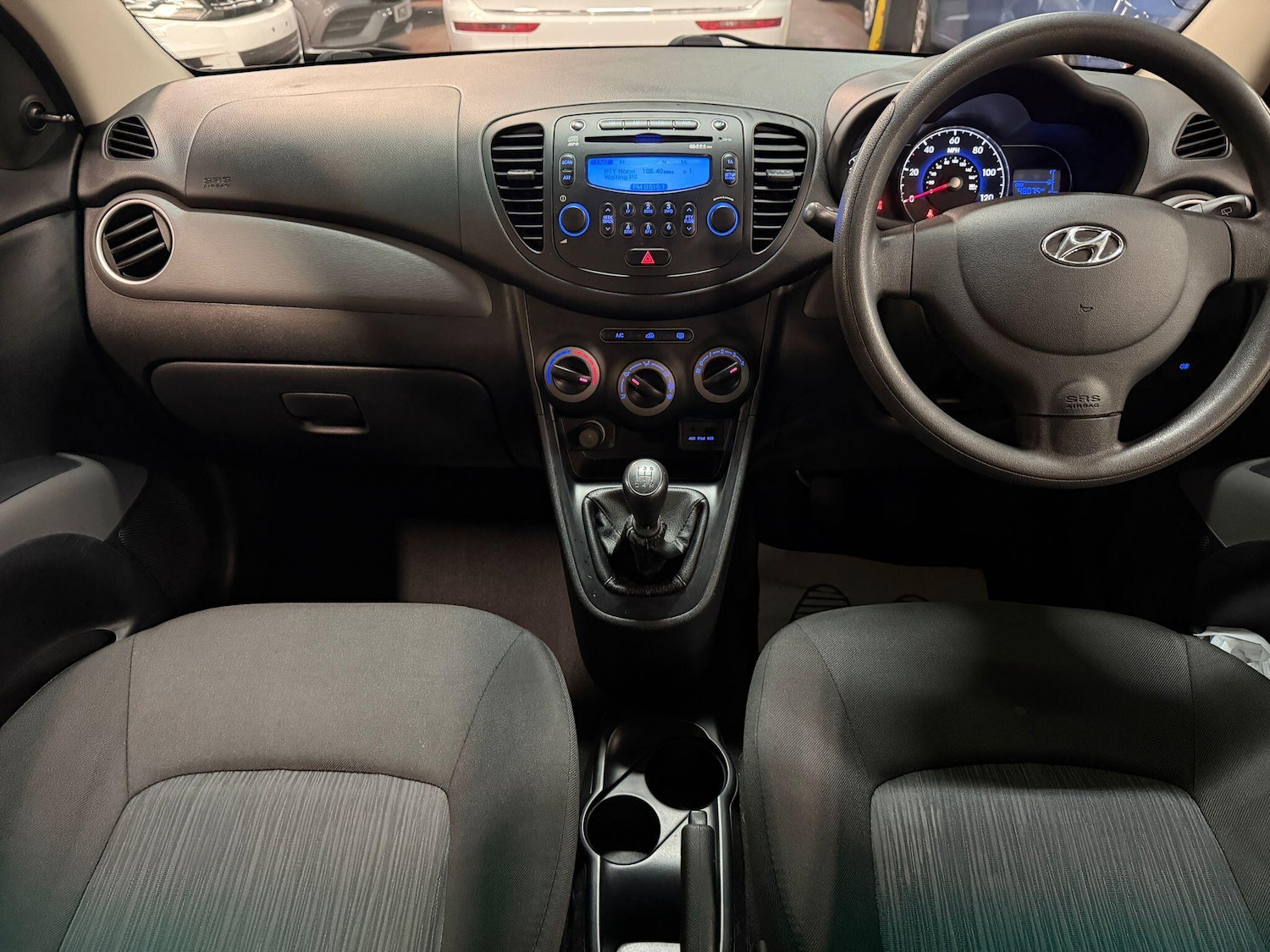 Used Hyundai i10 2012 for sale - 76370827: Photo 20