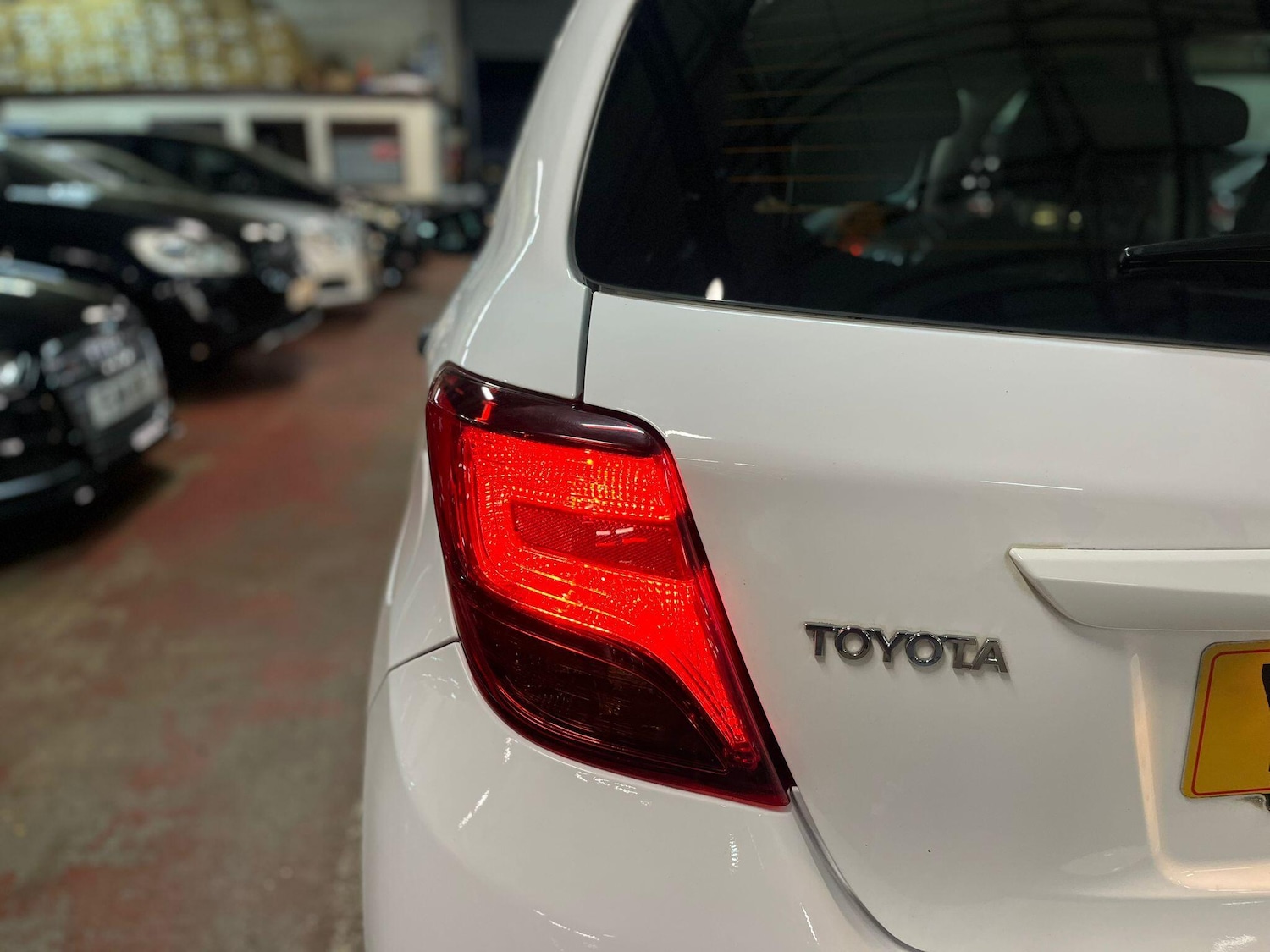 Used Toyota Yaris for sale - 76997279: Photo 11