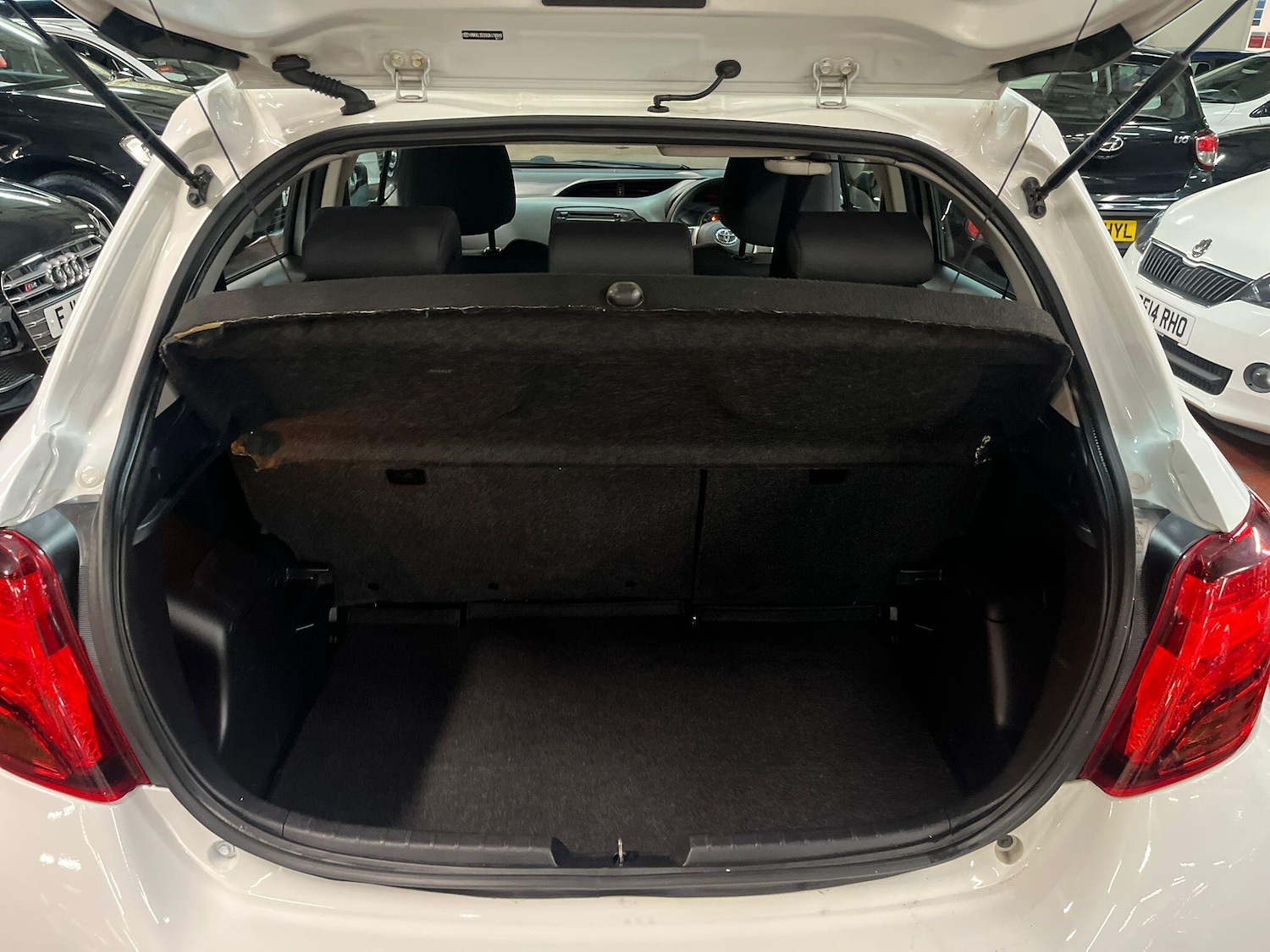 Used Toyota Yaris for sale - 76997279: Photo 13