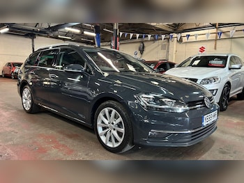 Used Volkswagen Golf 2019 for sale - 78528250: Photo