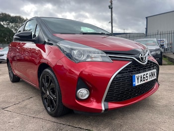 Used Toyota Yaris 2015 for sale - 75965652: Photo
