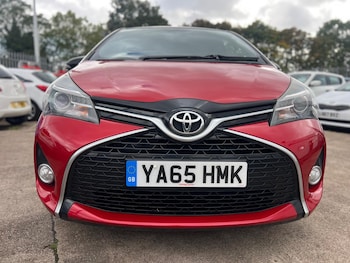 Used Toyota Yaris 2015 for sale - 75965652: Photo