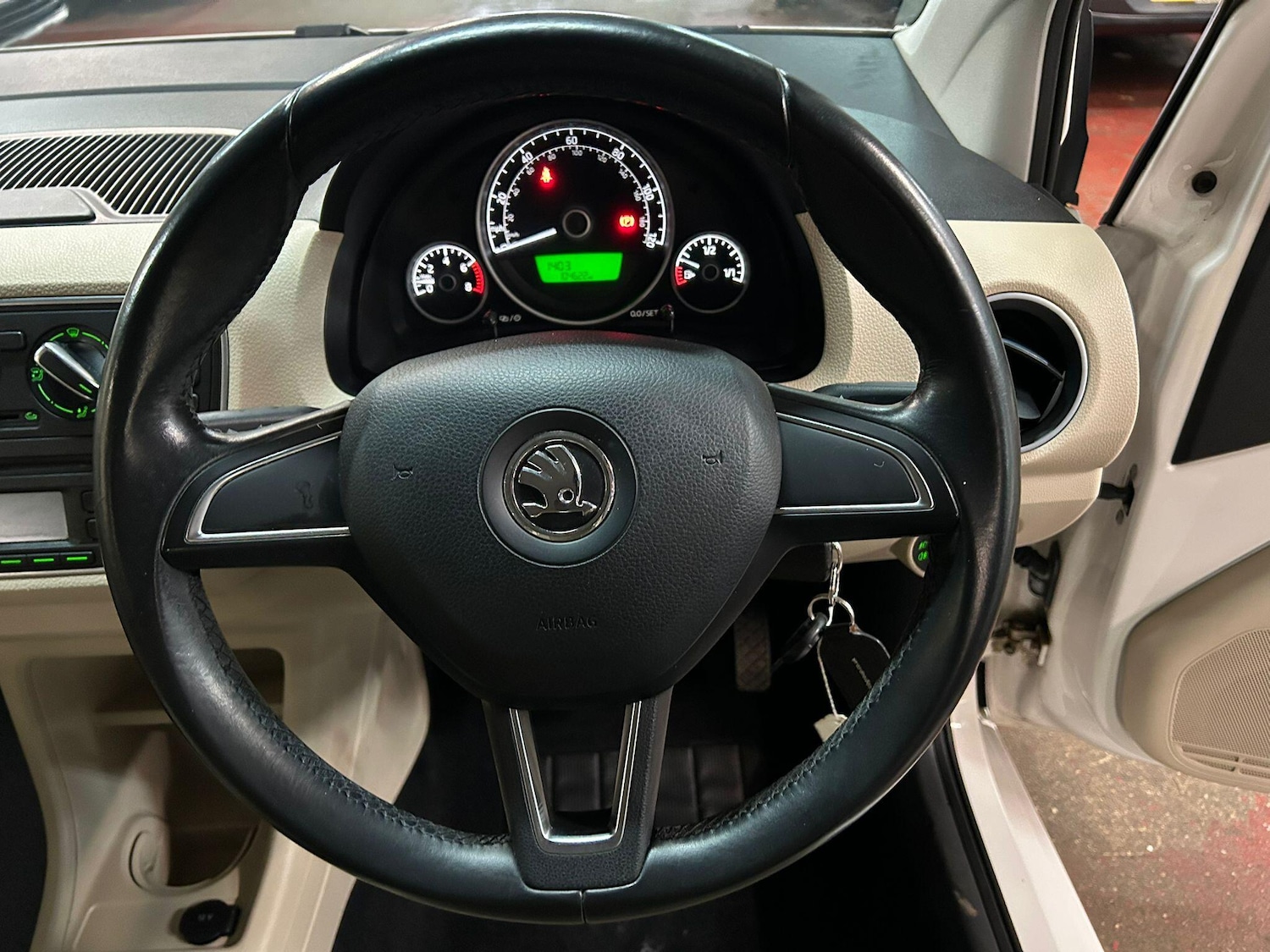 Used Skoda Citigo 2014 for sale - 77066796: Photo 10