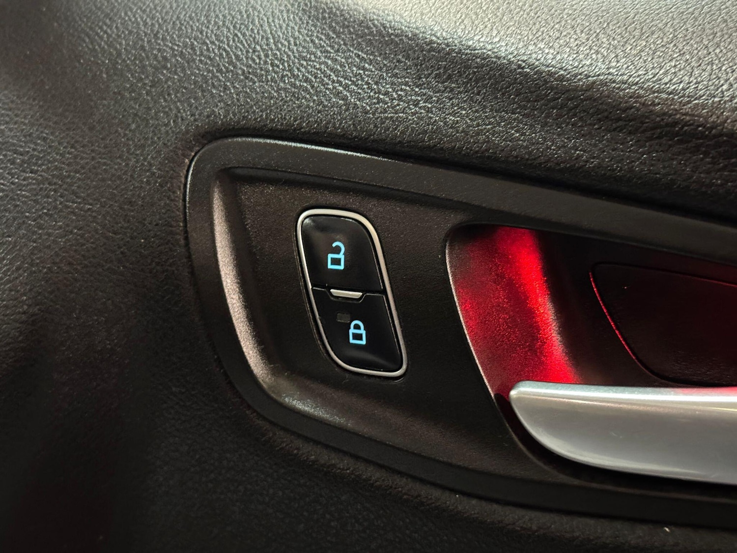 Used Ford Kuga 2017 for sale - 77564975: Photo 31