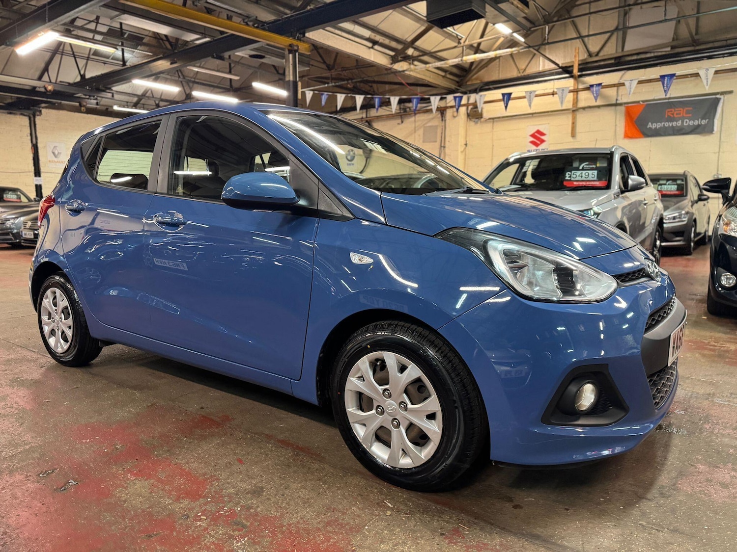 Used Hyundai i10 2016 for sale - 76537955: Photo 1