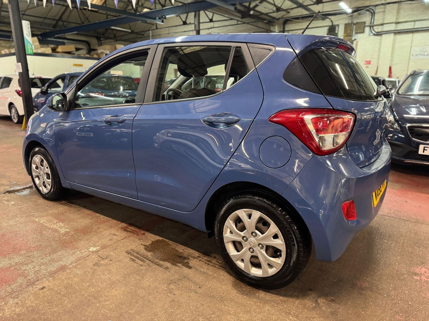 Used Hyundai i10 2016 for sale - 76537955: Photo 4