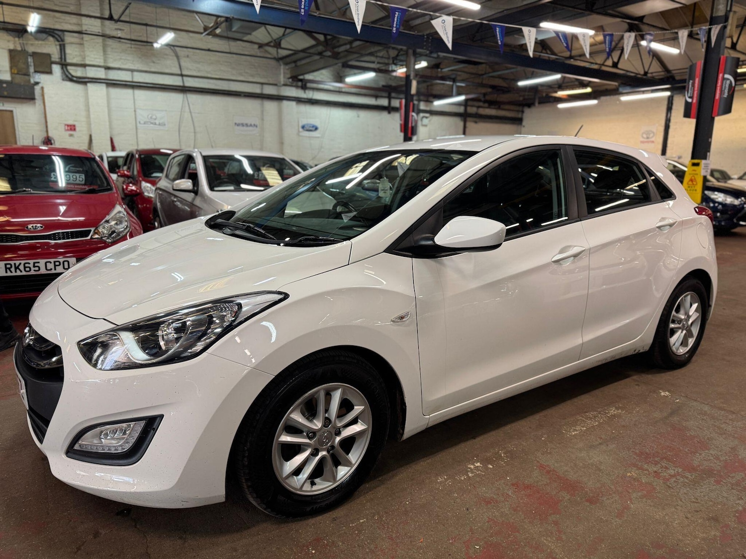 Used Hyundai i30 2013 for sale - 77671443: Photo 3