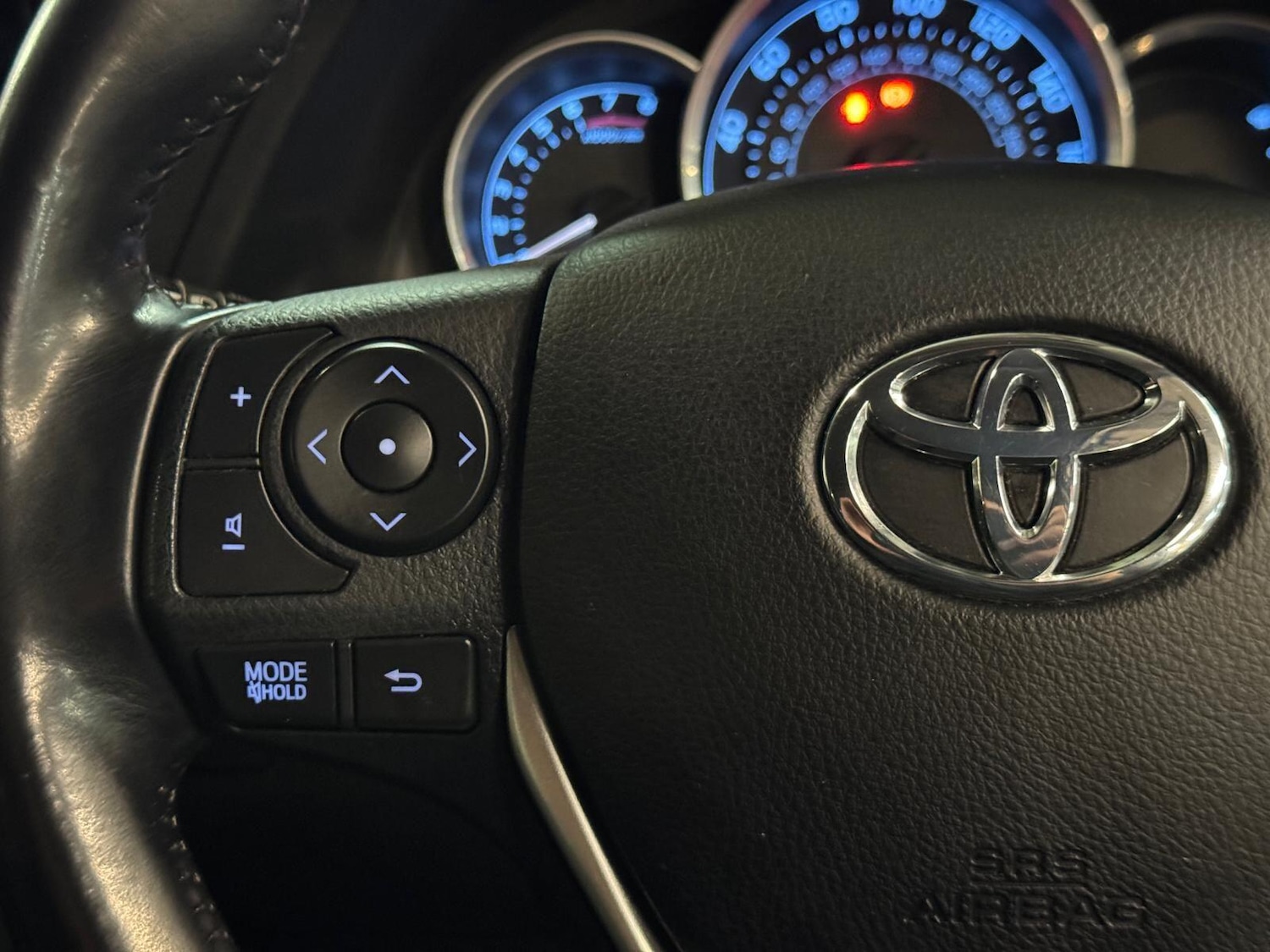 Used Toyota Auris 2015 for sale - 77215970: Photo 26