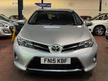 Used Toyota Auris 2015 for sale - 77215970: Photo