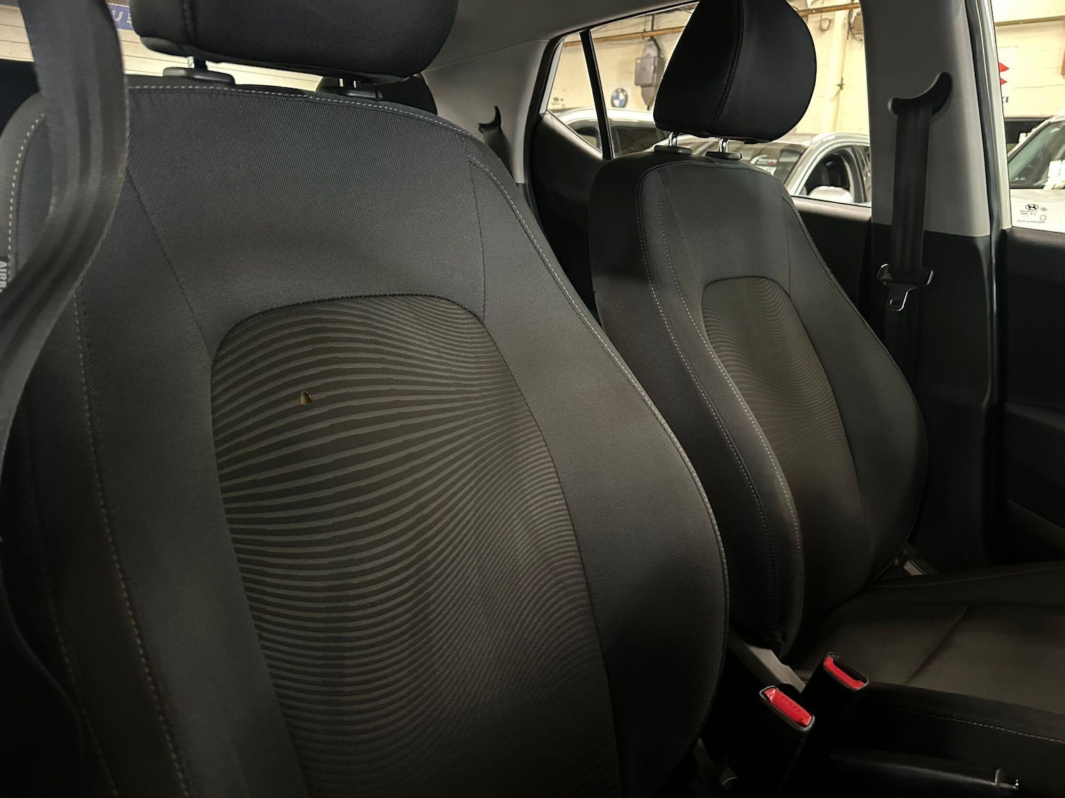 Used Hyundai i10 2017 for sale - 77994273: Photo 10