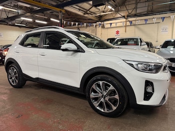 Used Kia Stonic 2018 for sale - 78147989: Photo