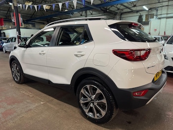 Used Kia Stonic 2018 for sale - 78147989: Photo