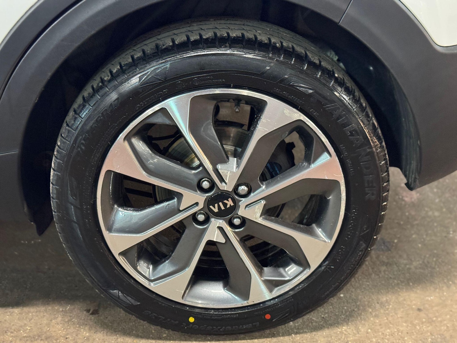 Used Kia Stonic 2018 for sale - 78147989: Photo 9