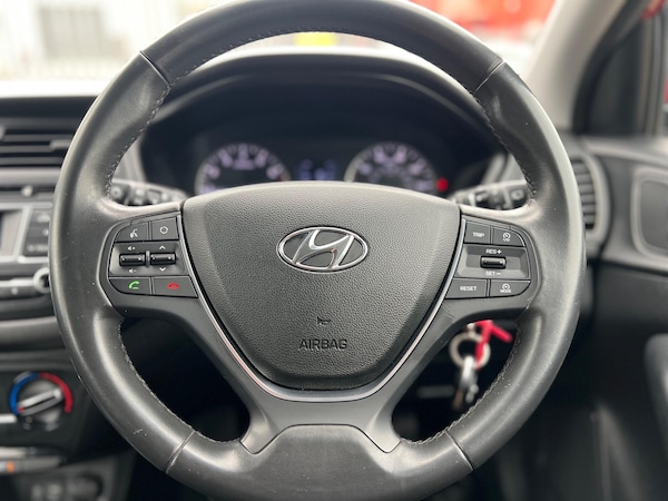 Used Hyundai i20 2017 for sale - 76215683: Photo 13