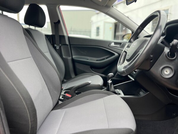 Used Hyundai i20 2017 for sale - 76215683: Photo 25