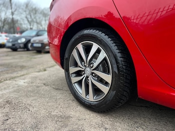 Used Hyundai i30 2019 for sale - 76689054: Photo