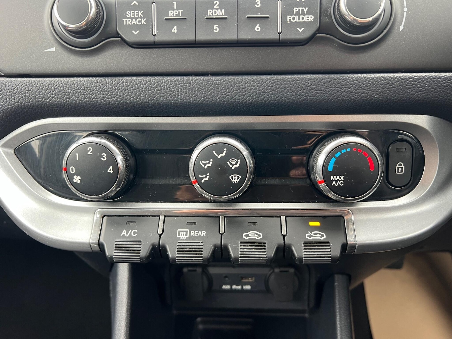 Used Kia Rio 2014 for sale - 76238688: Photo 19