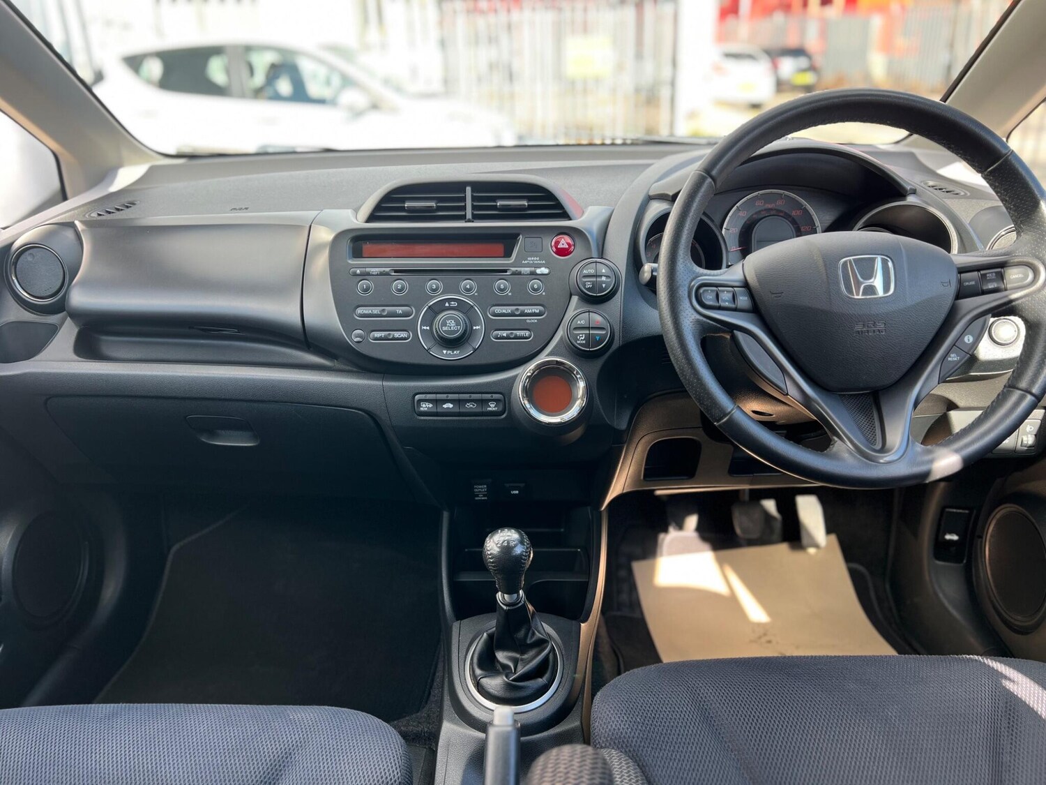 Used Honda Jazz 2014 for sale - 76109447: Photo 12