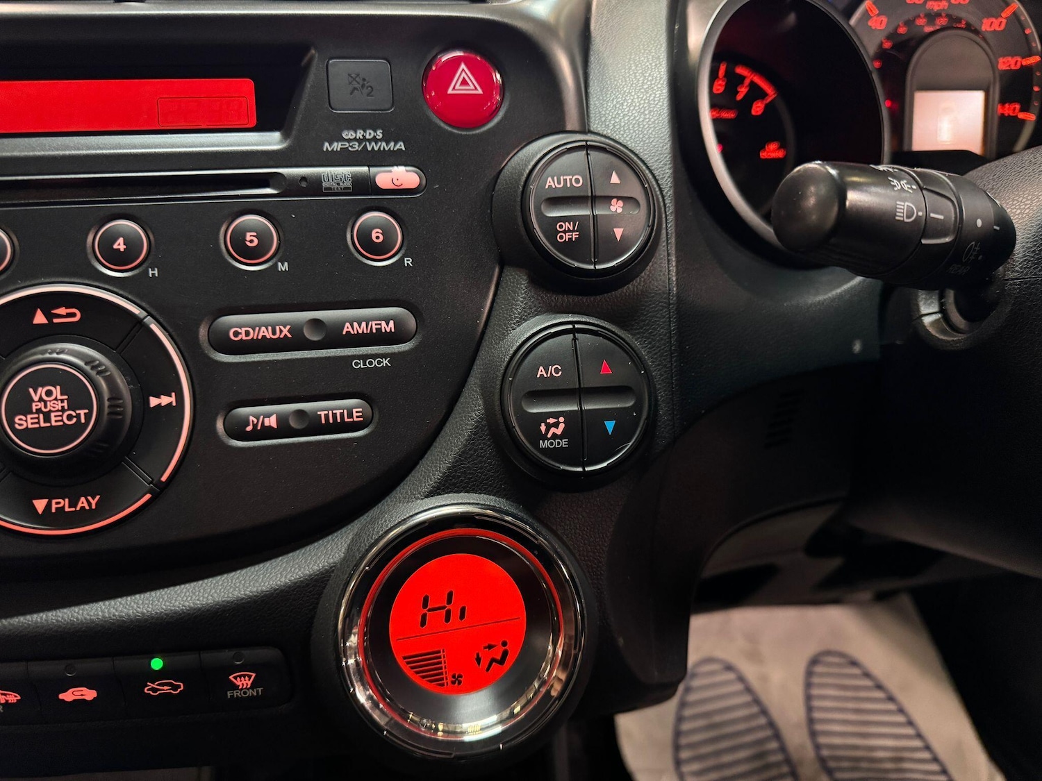 Used Honda Jazz 2014 for sale - 76109447: Photo 33
