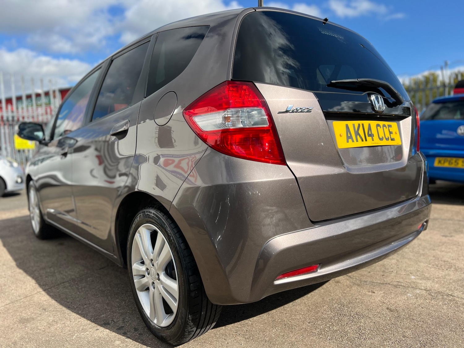 Used Honda Jazz 2014 for sale - 76109447: Photo 5