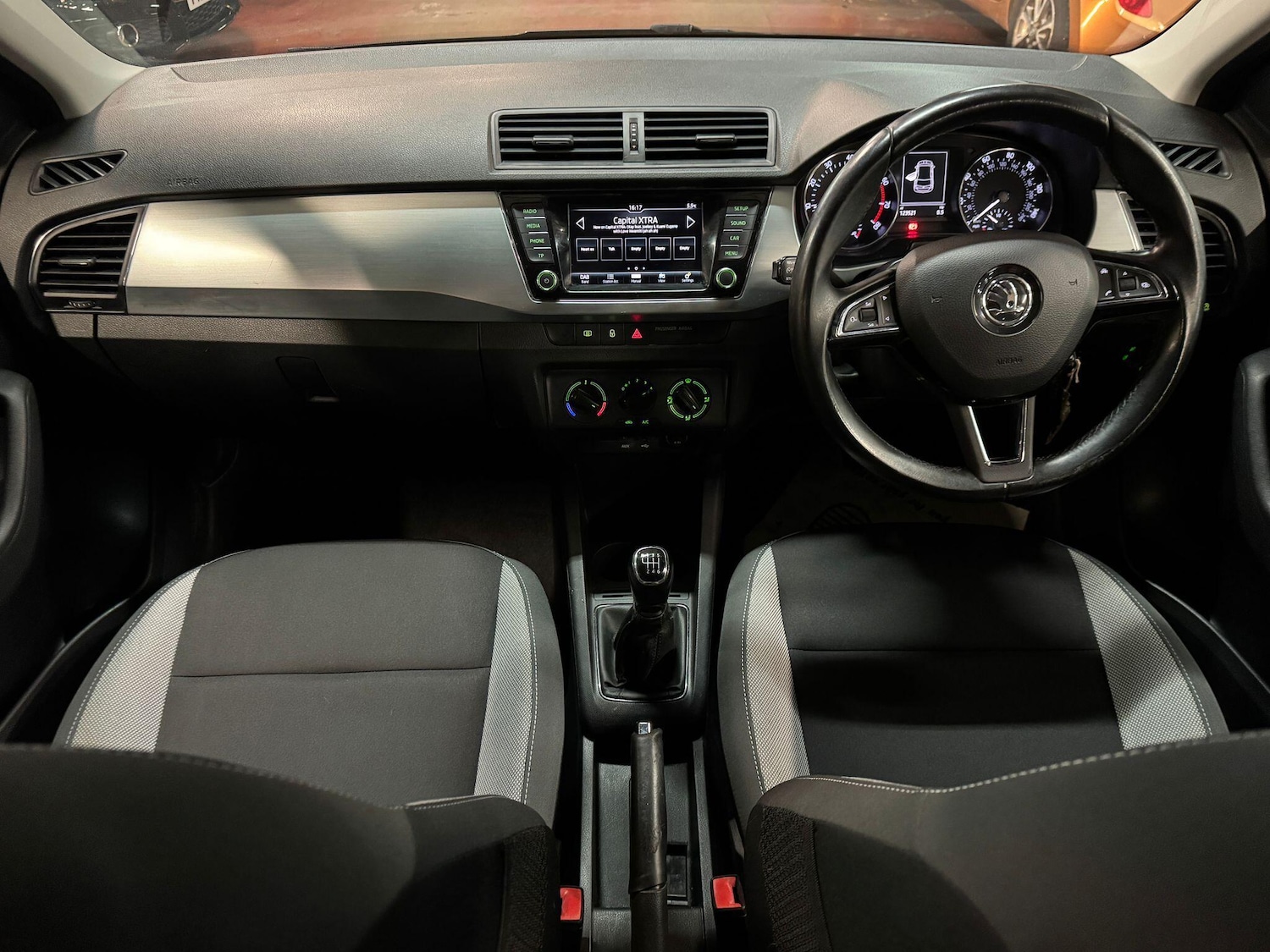 Used Skoda Fabia 2018 for sale - 77109298: Photo 24