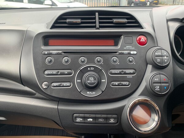 Used Honda Jazz 2015 for sale - 74653569: Photo 20