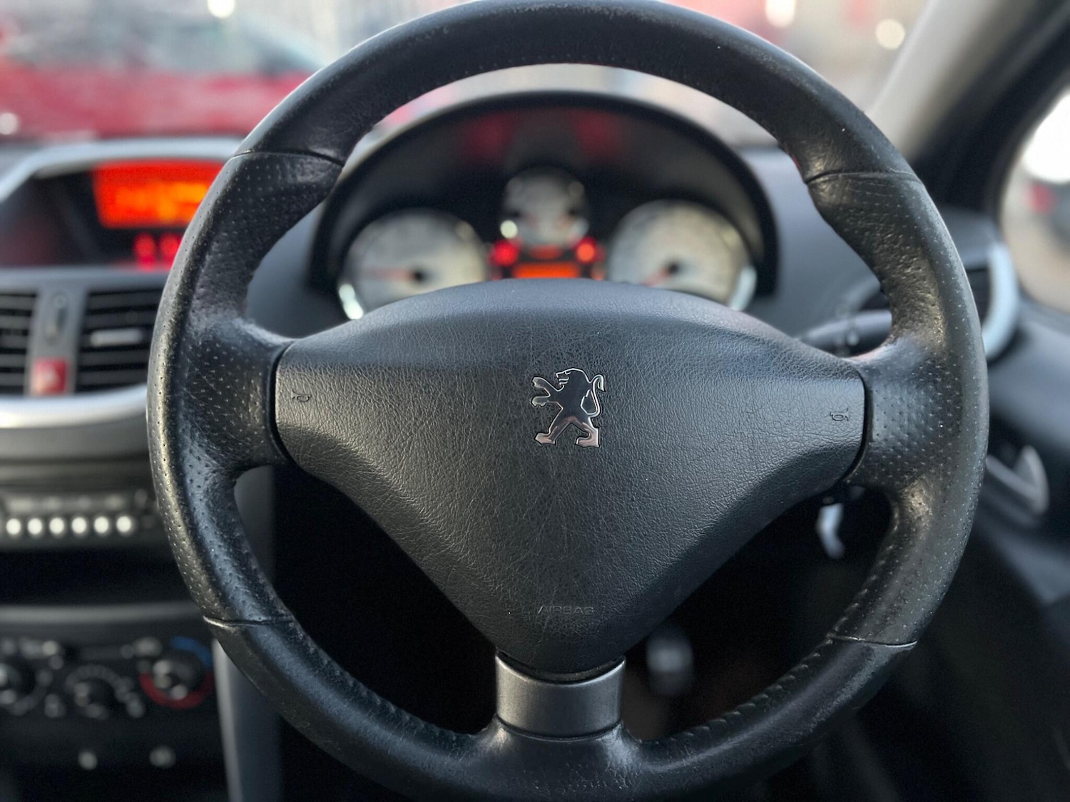 Used Peugeot 207 2011 for sale - 77279855: Photo 13