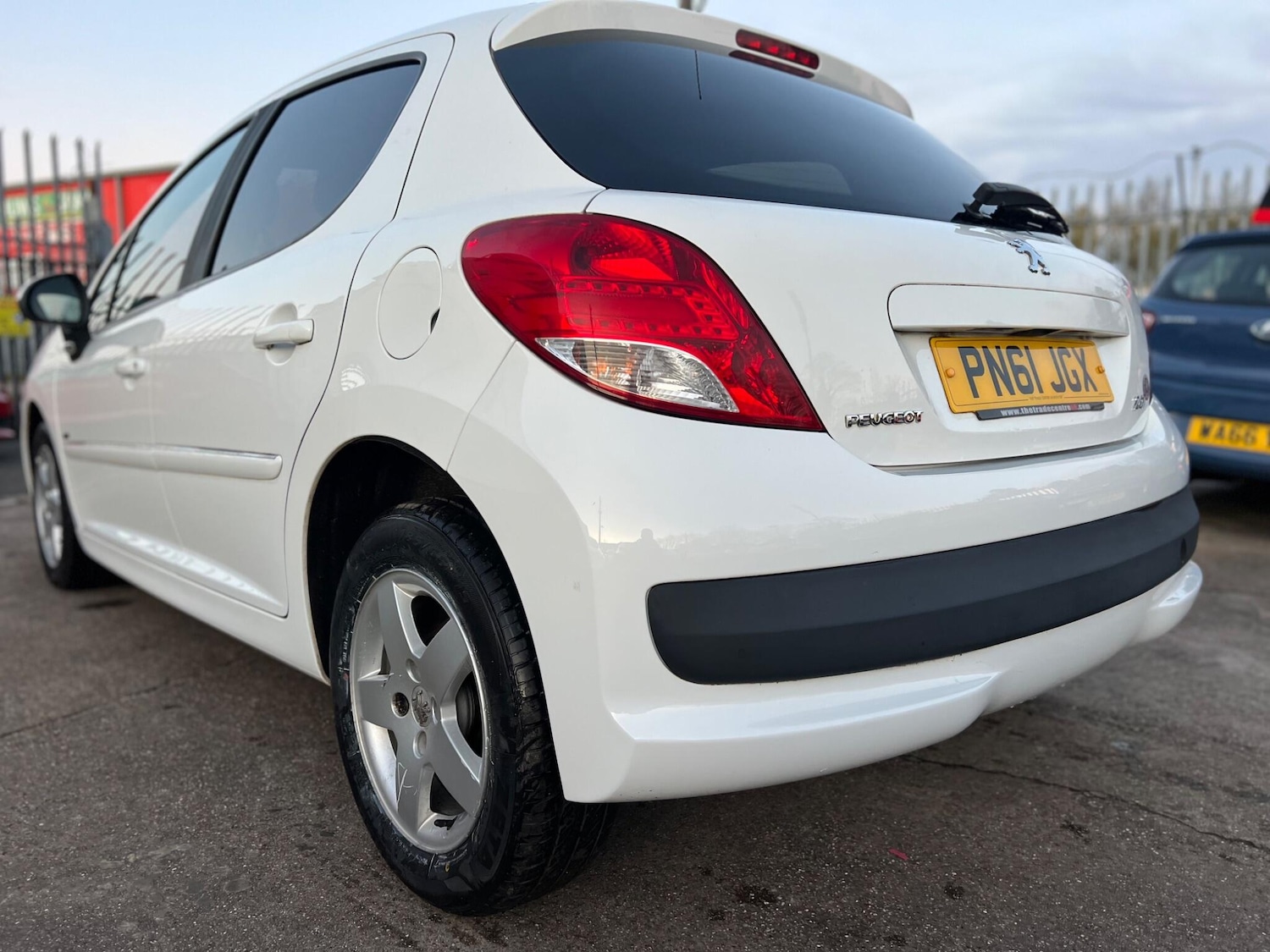 Used Peugeot 207 2011 for sale - 77279855: Photo 5