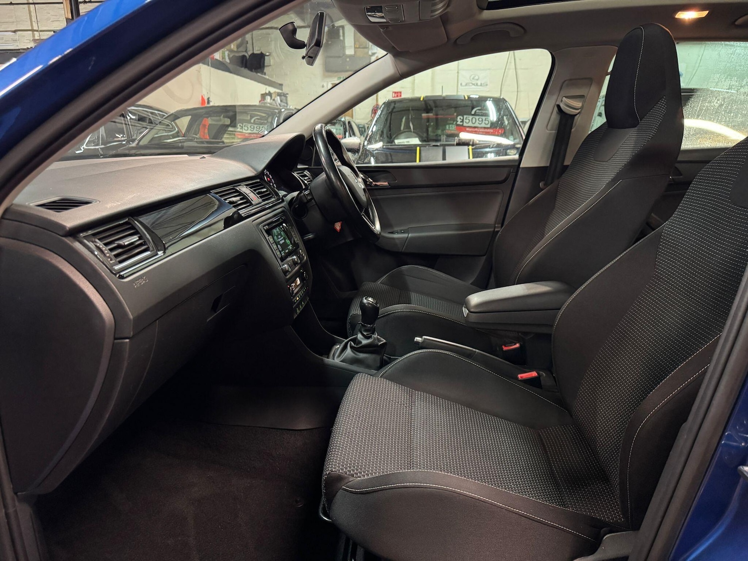 Used Skoda Rapid Spaceback 2015 for sale - 77306295: Photo 14