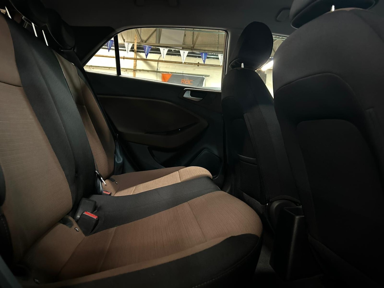 Used Hyundai i20 2016 for sale - 76473266: Photo 23