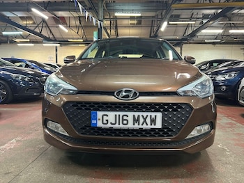Used Hyundai i20 2016 for sale - 76473266: Photo