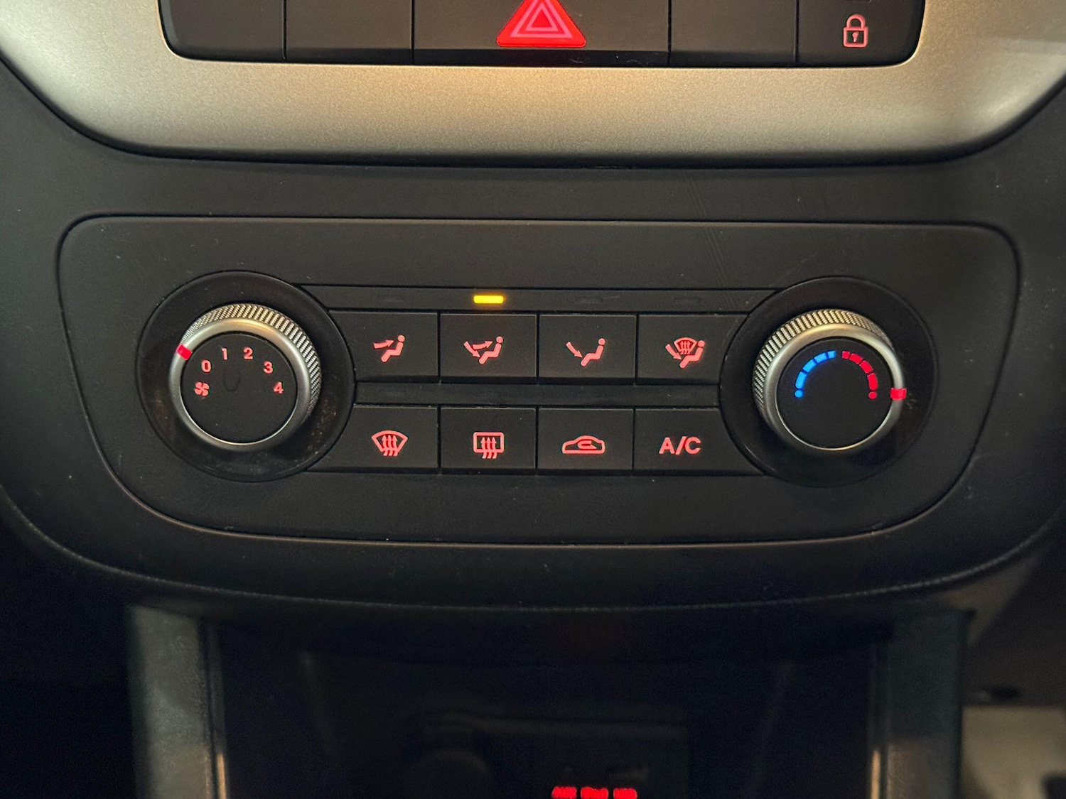 Used Kia Venga for sale - 77783040: Photo 32