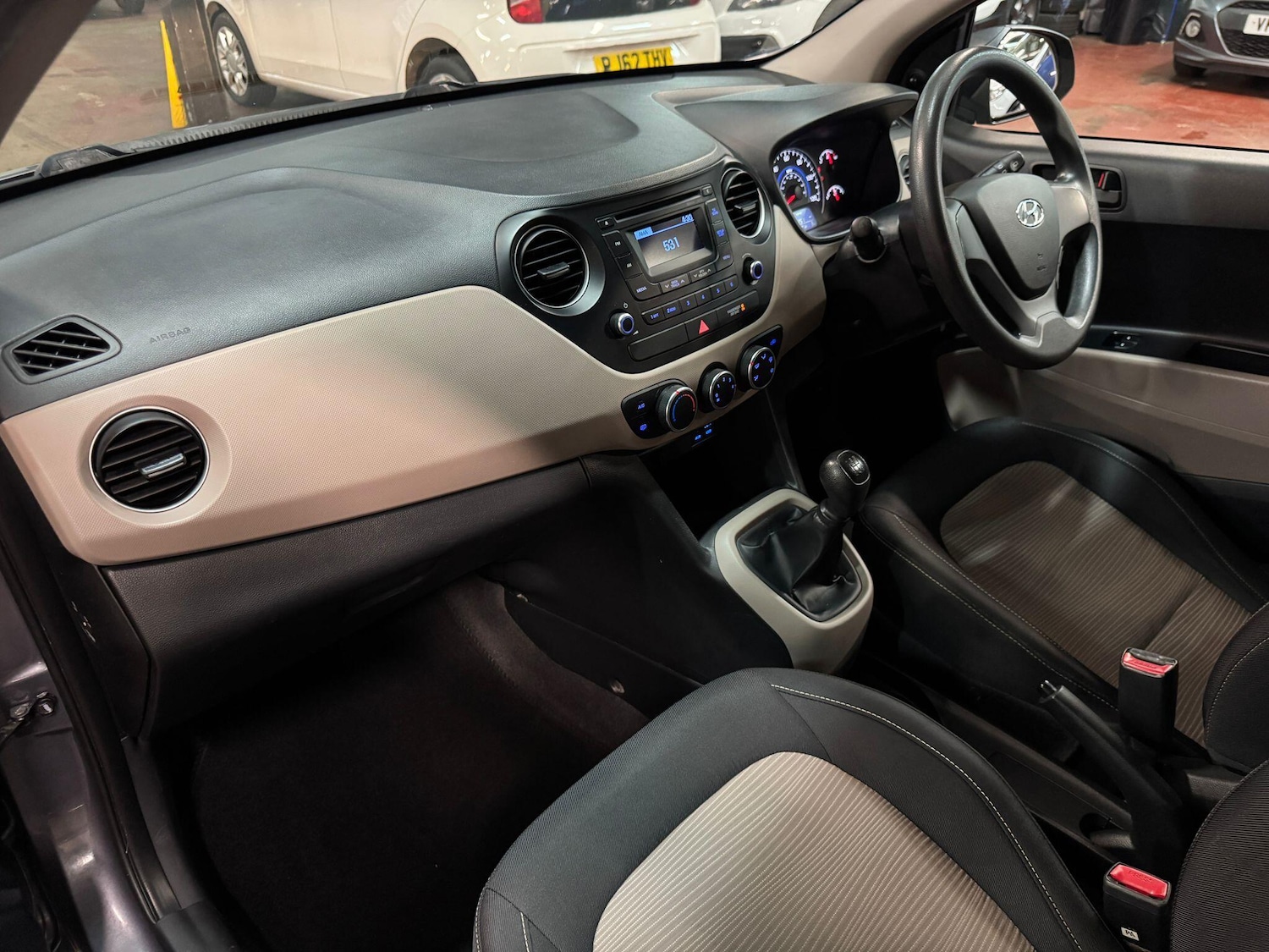 Used Hyundai i10 2015 for sale - 77155925: Photo 13