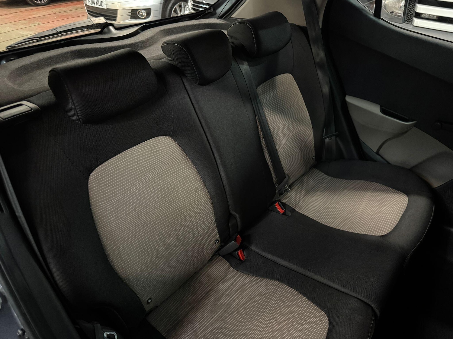 Used Hyundai i10 2015 for sale - 77155925: Photo 16