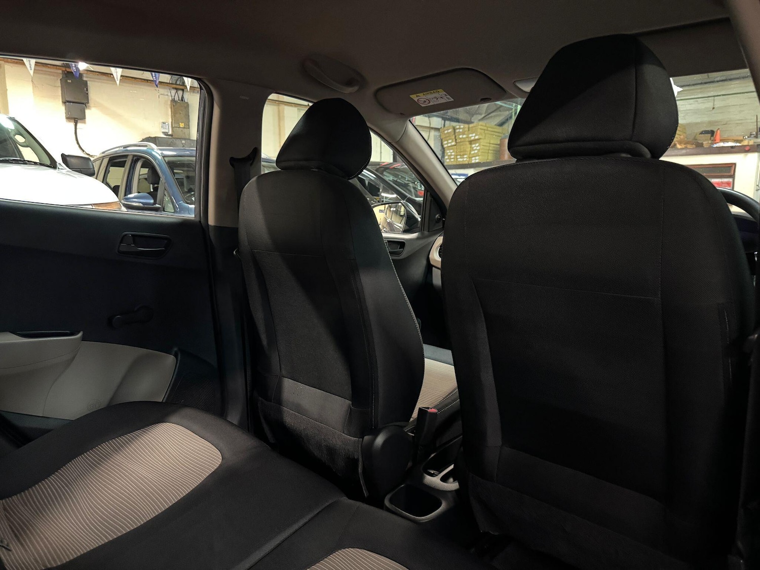 Used Hyundai i10 2015 for sale - 77155925: Photo 17