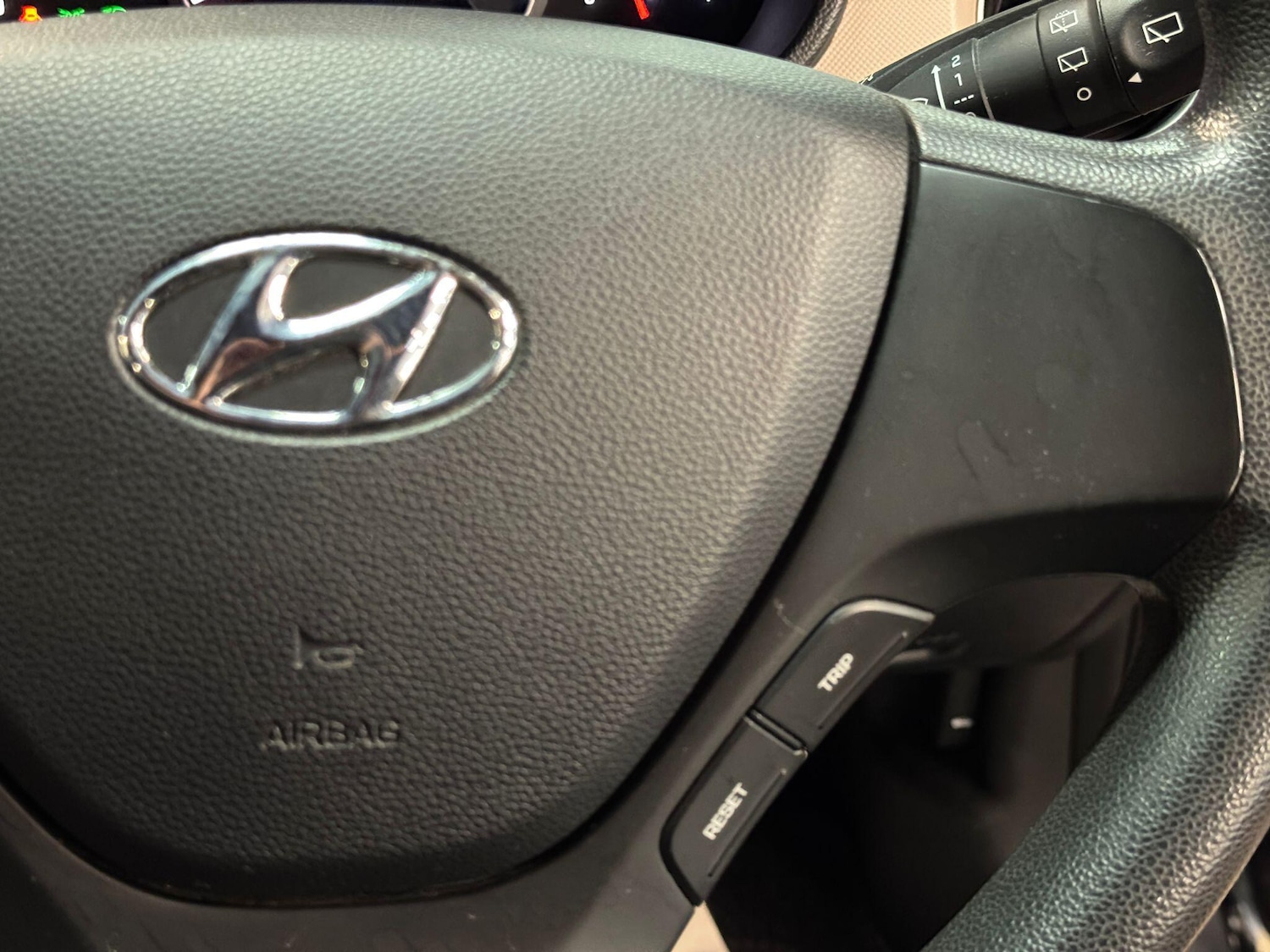 Used Hyundai i10 2015 for sale - 77155925: Photo 24
