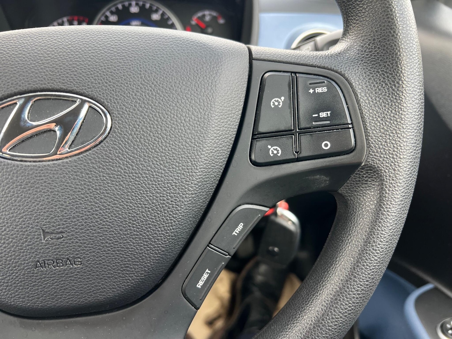 Used Hyundai i10 2016 for sale - 76326888: Photo 13