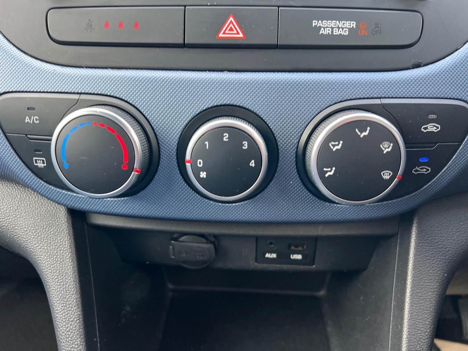 Used Hyundai i10 2016 for sale - 76326888: Photo 19