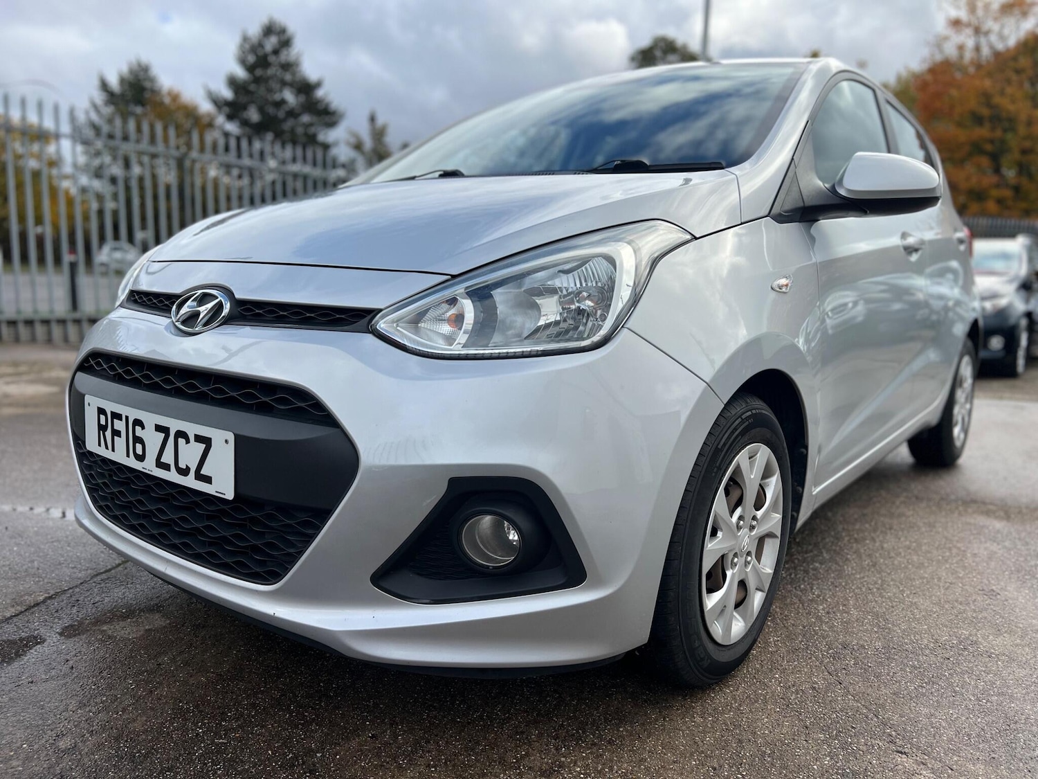 Used Hyundai i10 2016 for sale - 76326888: Photo 2