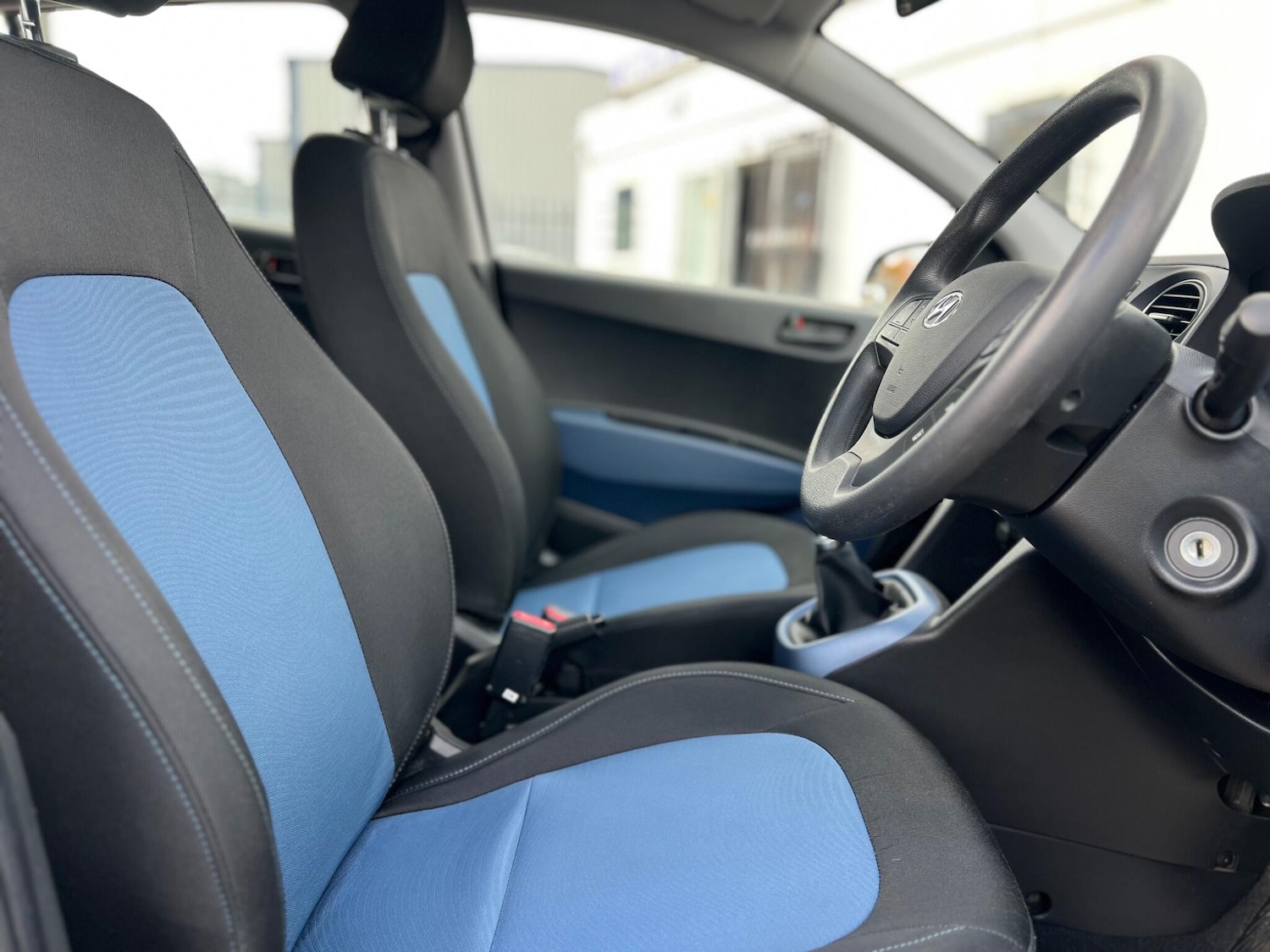 Used Hyundai i10 2016 for sale - 76326888: Photo 24