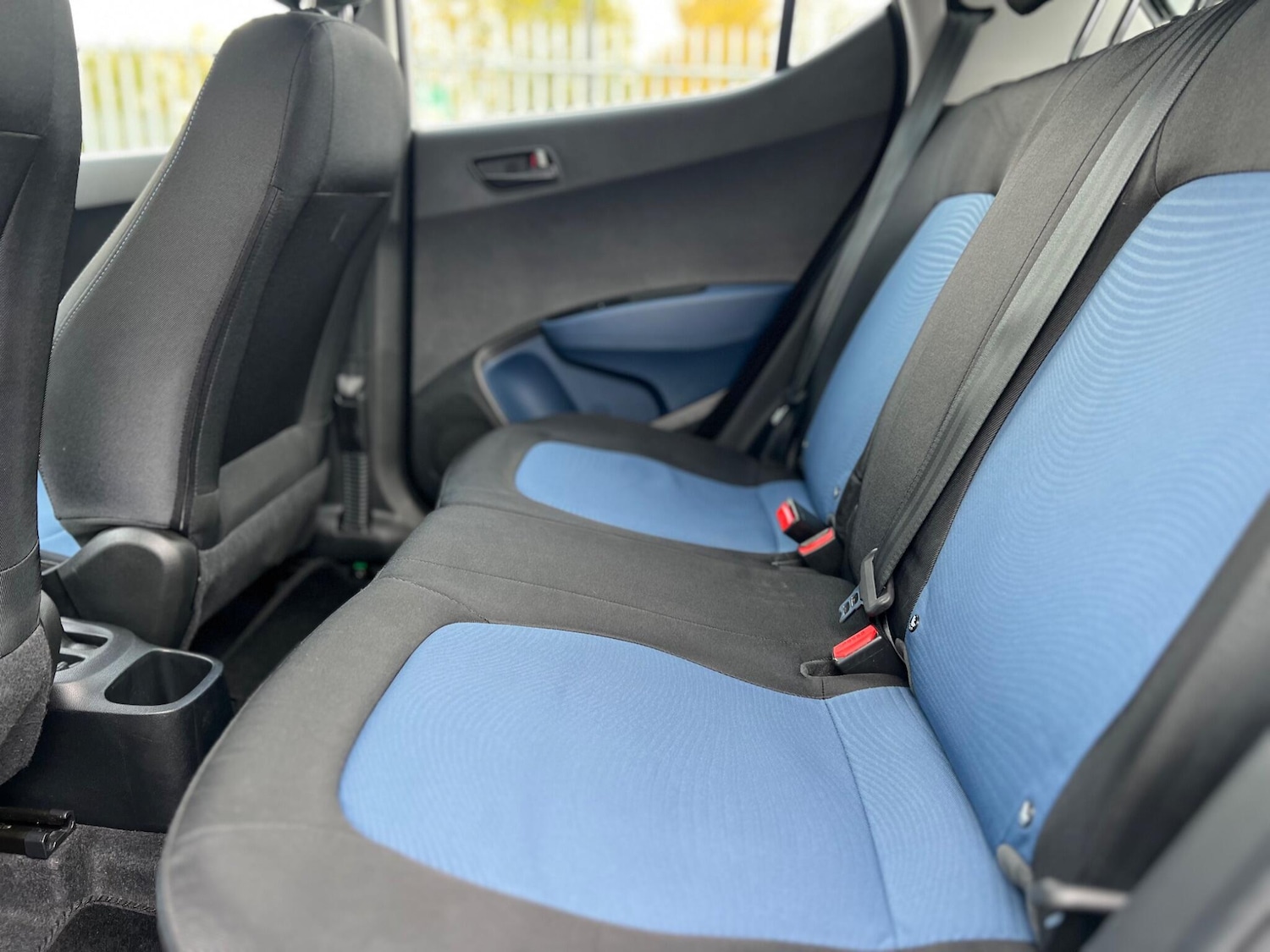 Used Hyundai i10 2016 for sale - 76326888: Photo 30
